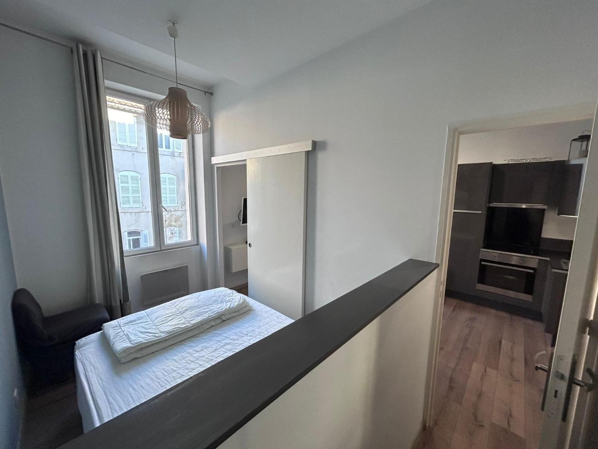 Moliere Apartment